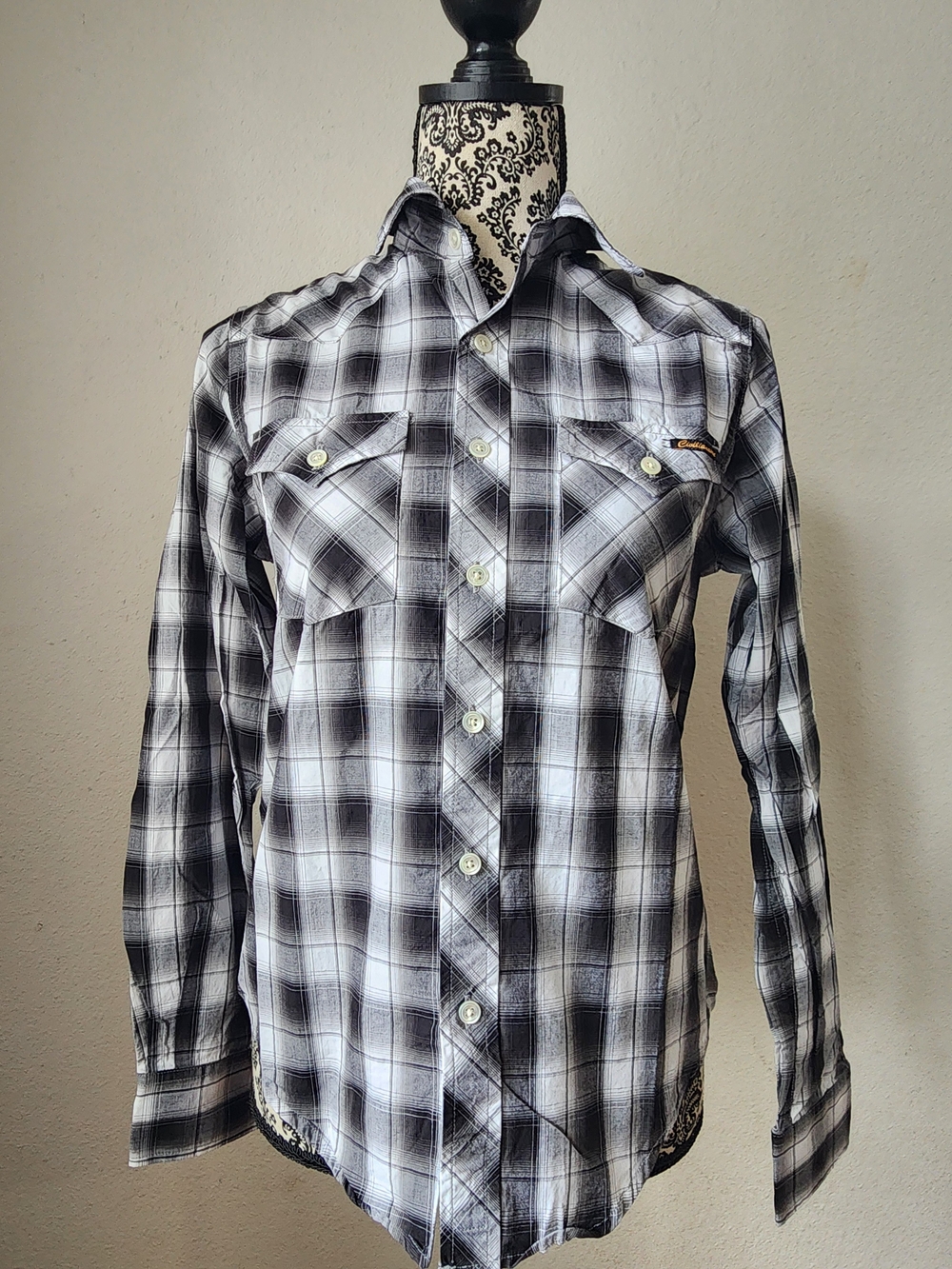 Plaid Long-Sleeve Button-Up Shirt in Black and White By Civilianaire